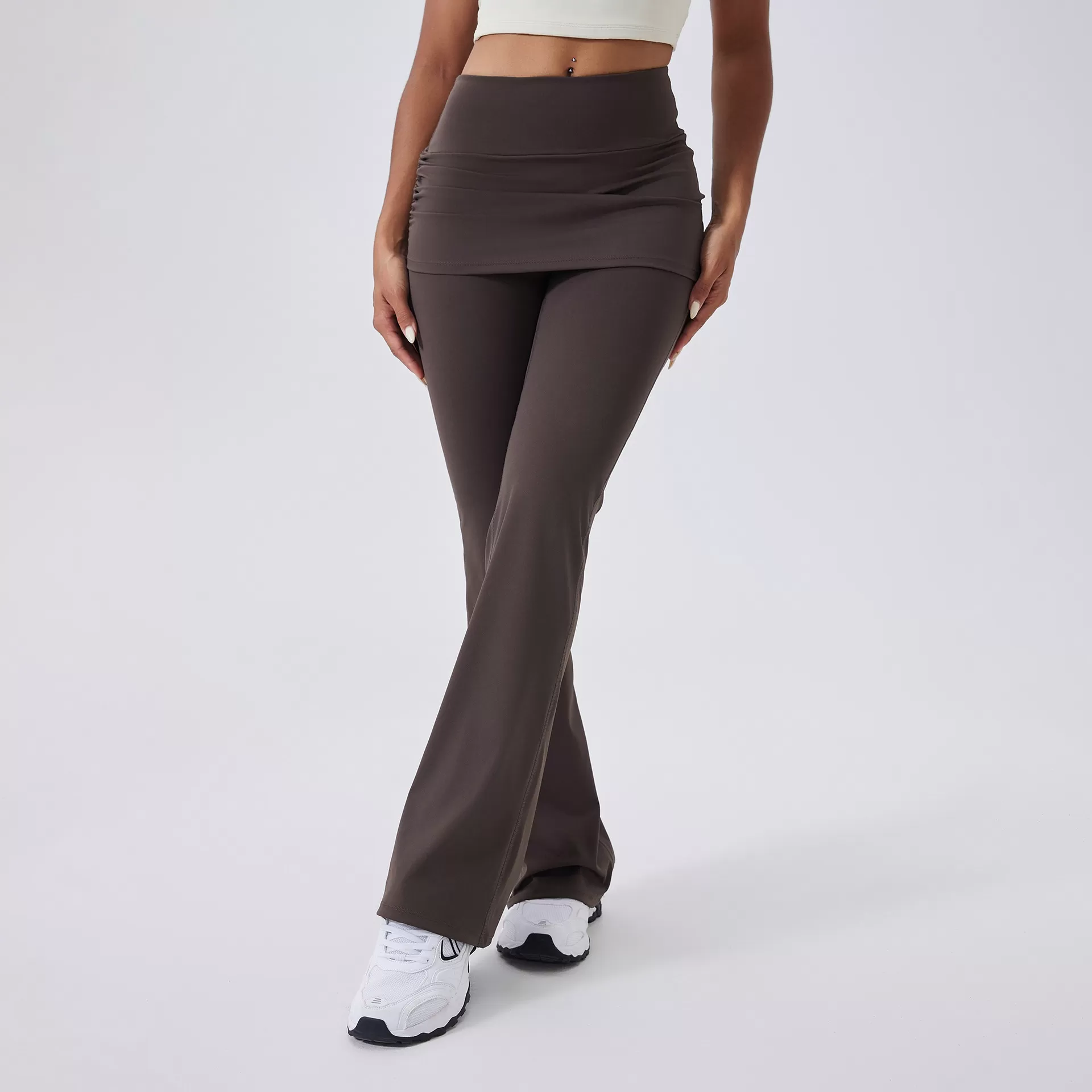 Pantalones deportivos casuales de cintura alta para mujer, color nude, efecto levanta glúteos, estilo acampanado para yoga FGBCK5591