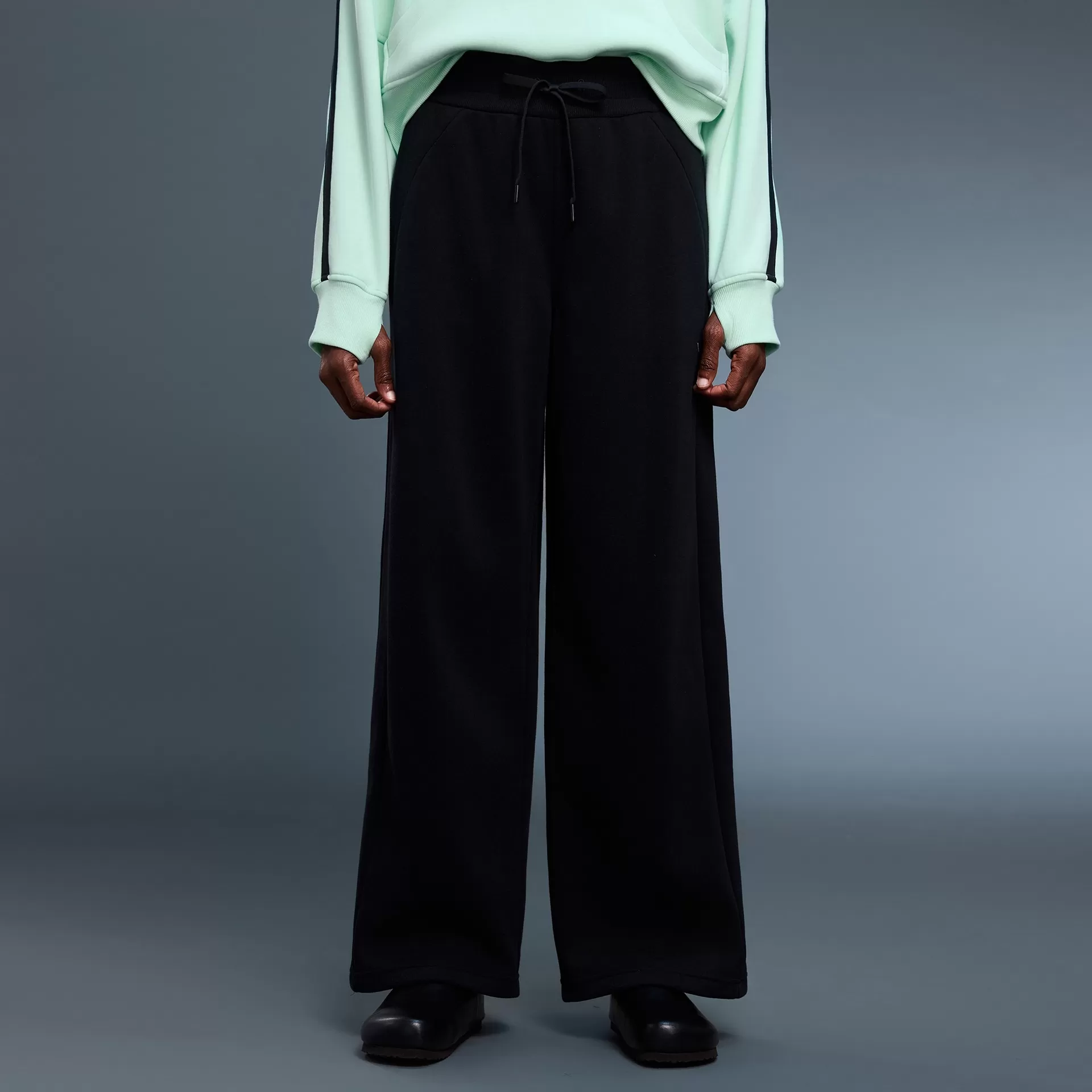 Women's Casual Athletic Mid Waist Wide Leg Pants with Drawstring Loose Design Trousers FGBD25133