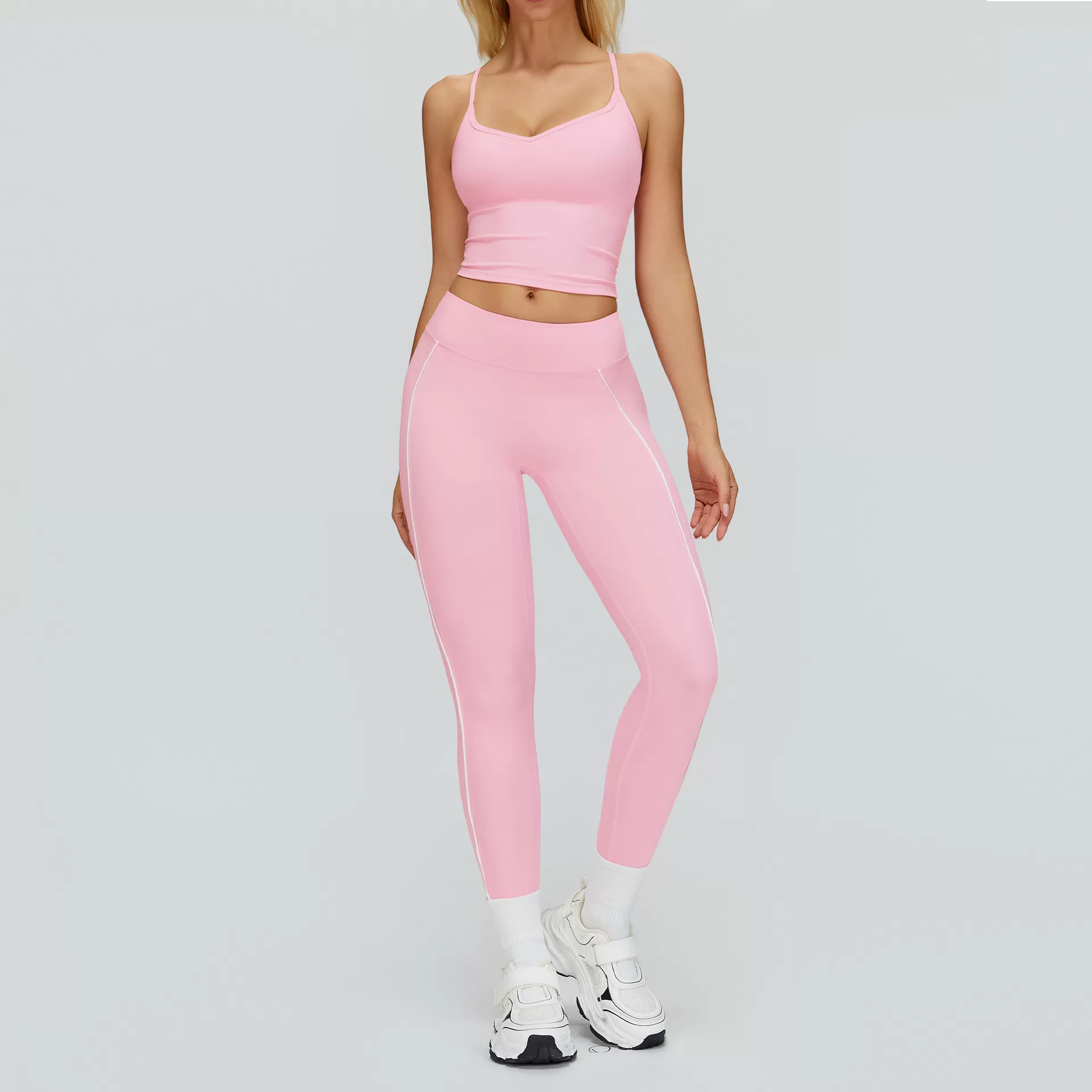 Conjunto de camiseta y leggings rosas