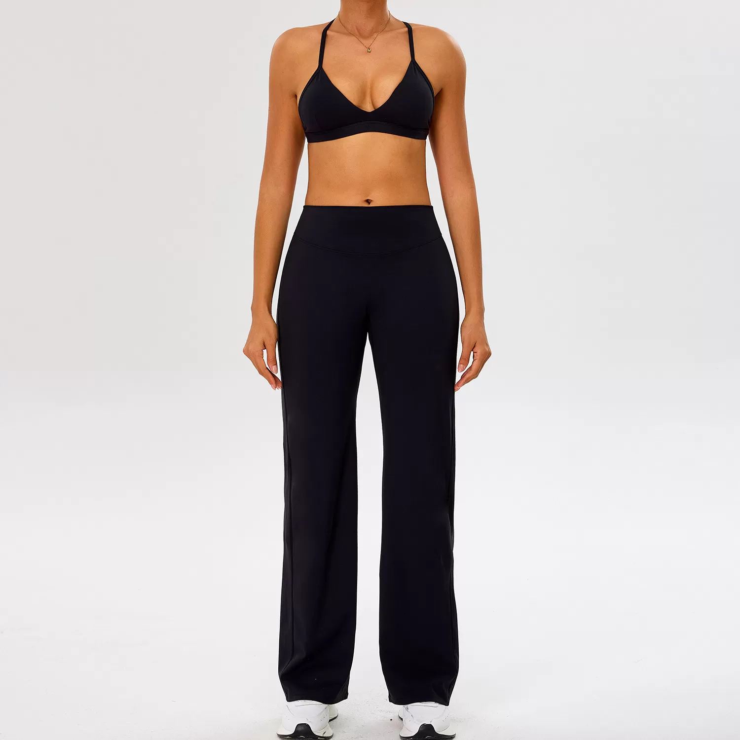 Sujetador y pantalón negros