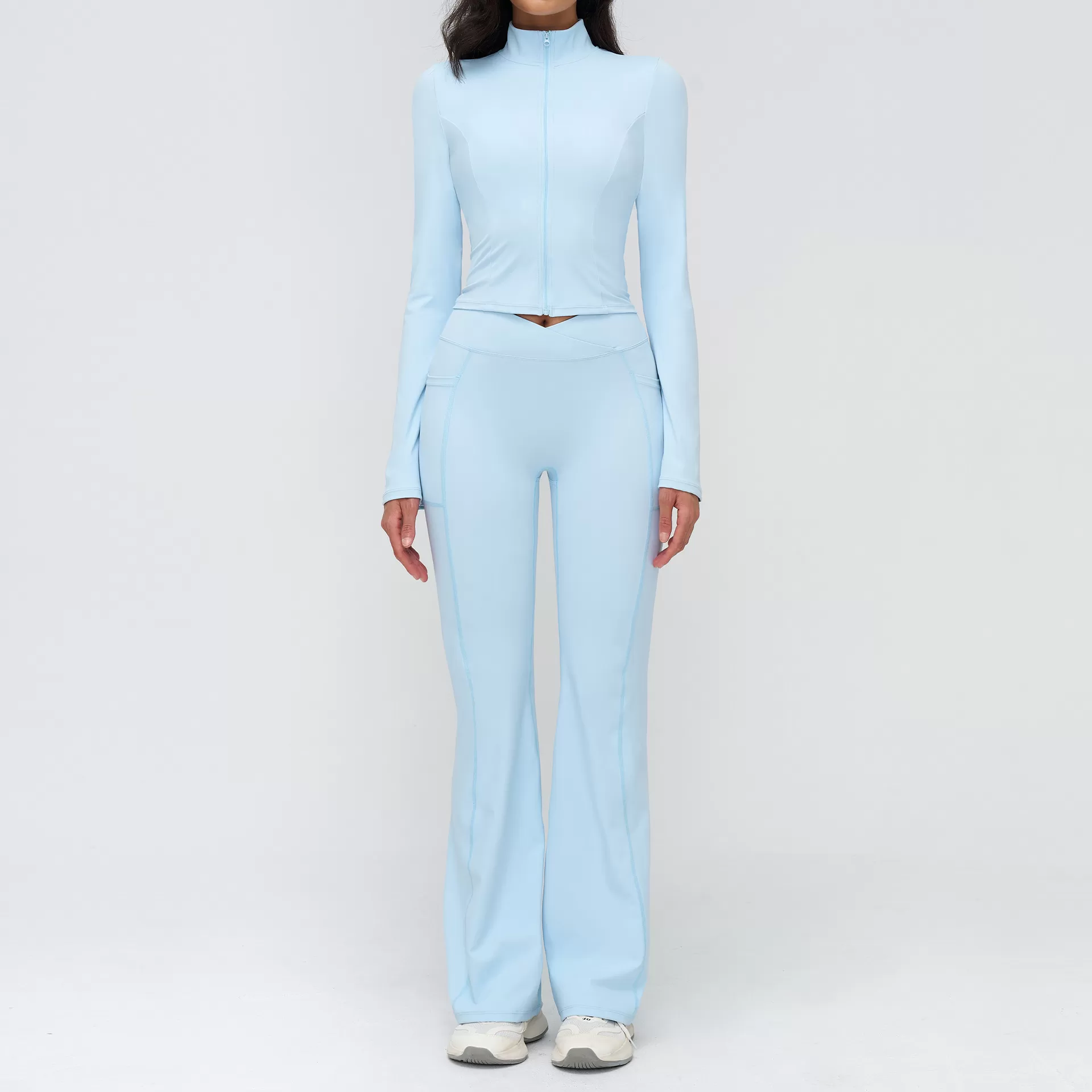 Chaquetas y pantalones azules