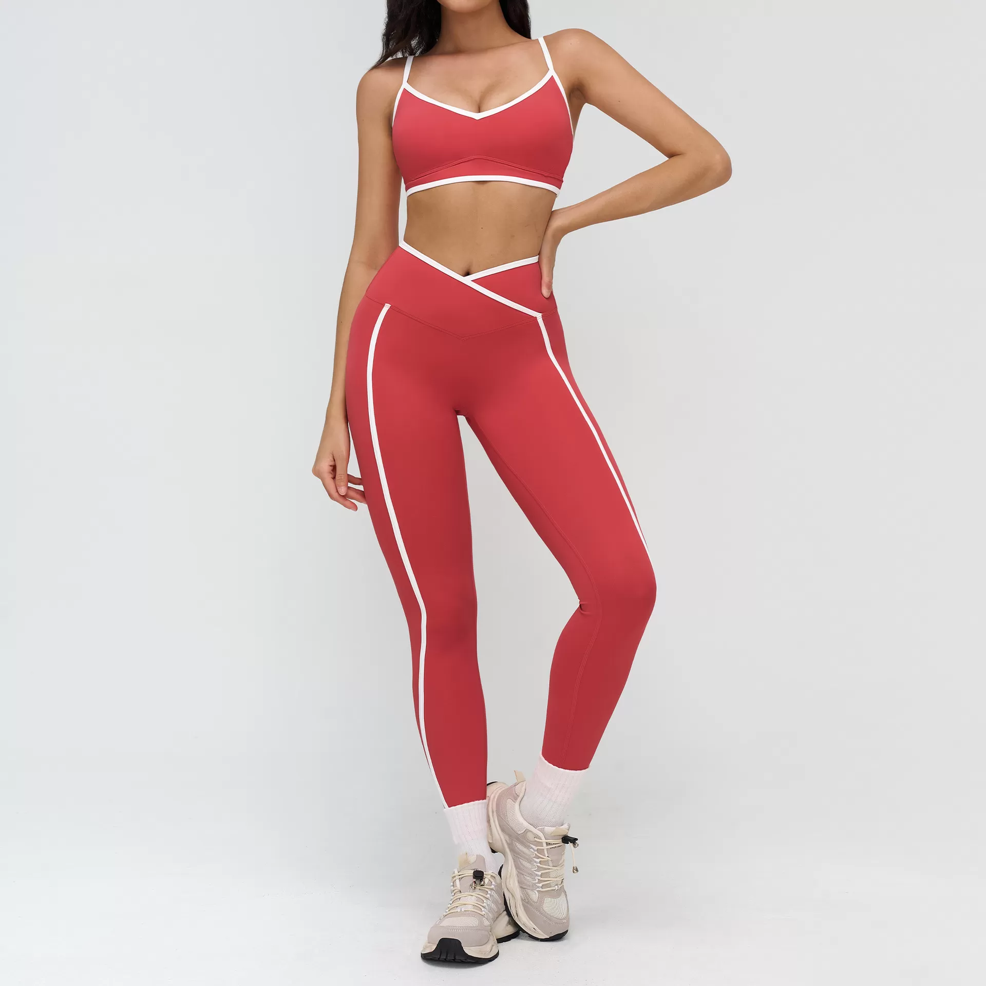 Conjuntos de ropa deportiva para mujer, aptos para el gimnasio, cómodos, elásticos en cuatro direcciones, ideales para entrenamiento al aire libre y yoga. Modelo FGBTZ9528.