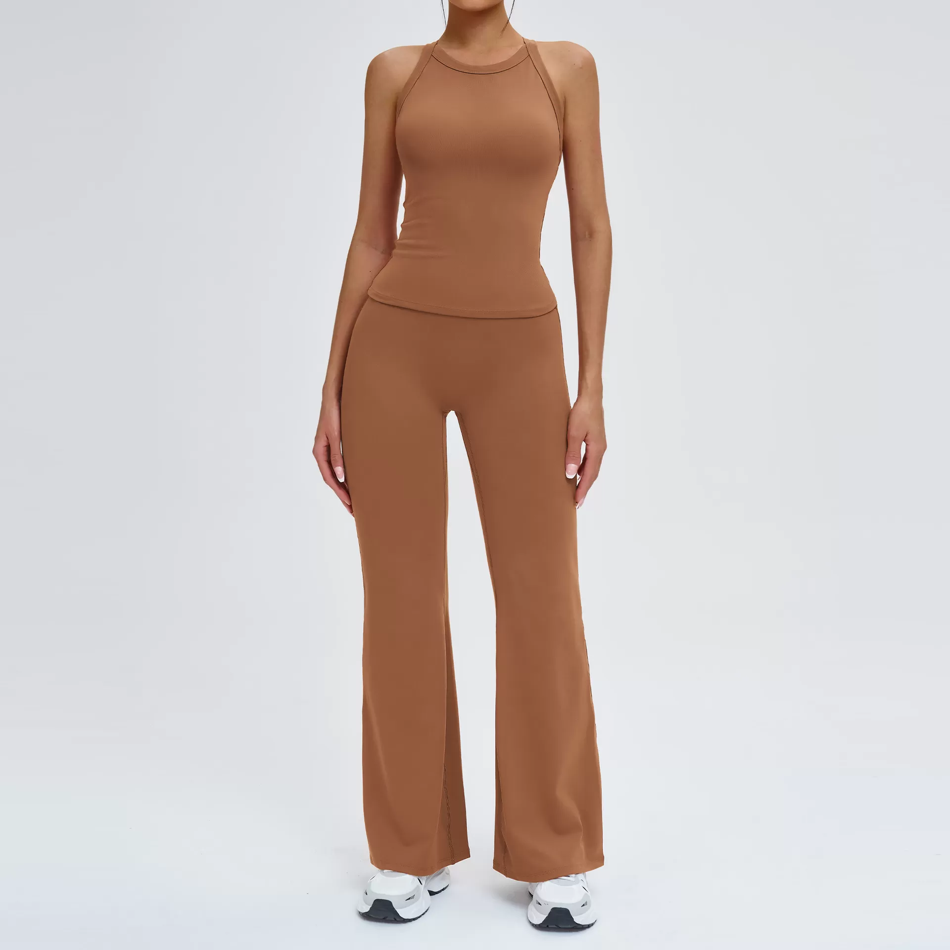 Camisetas café - 2 + Pantalones