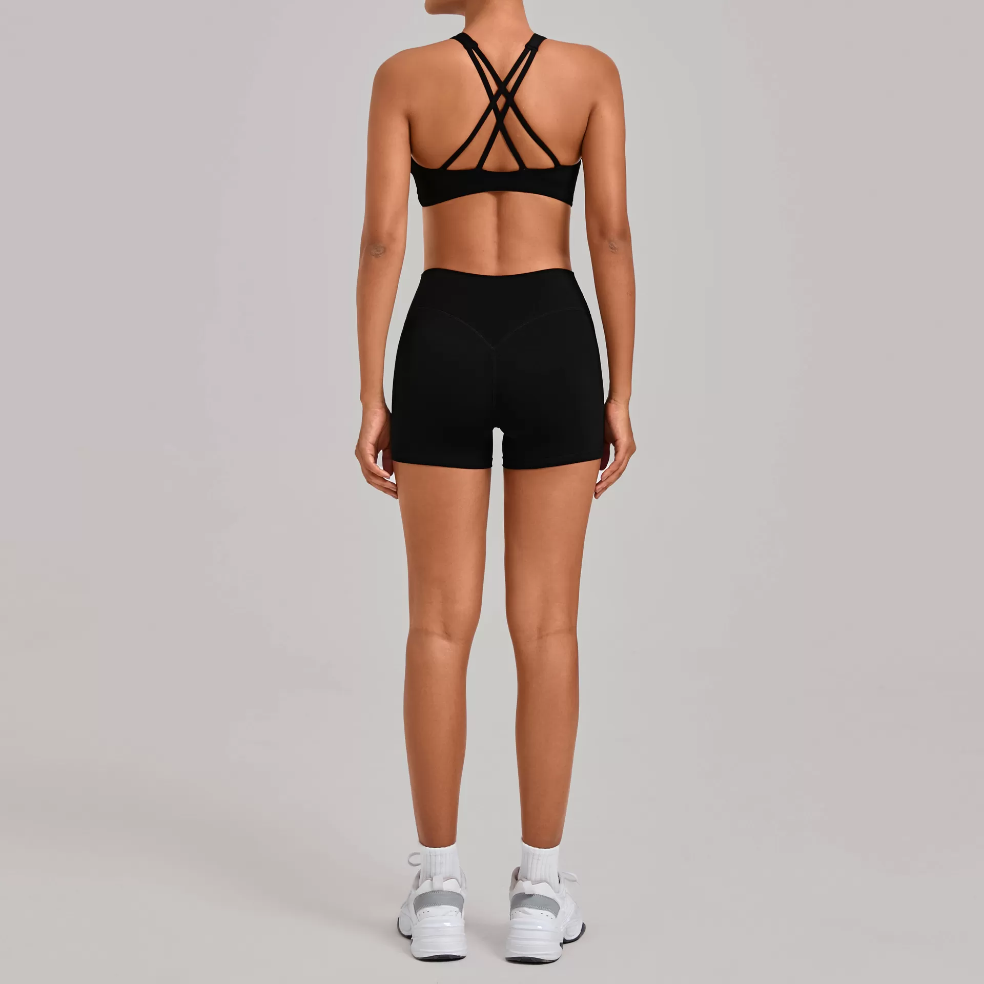 Conjunto deportivo de dos piezas para mujer con cintura elástica y pantalones cortos de yoga color piel FGB16786+10160