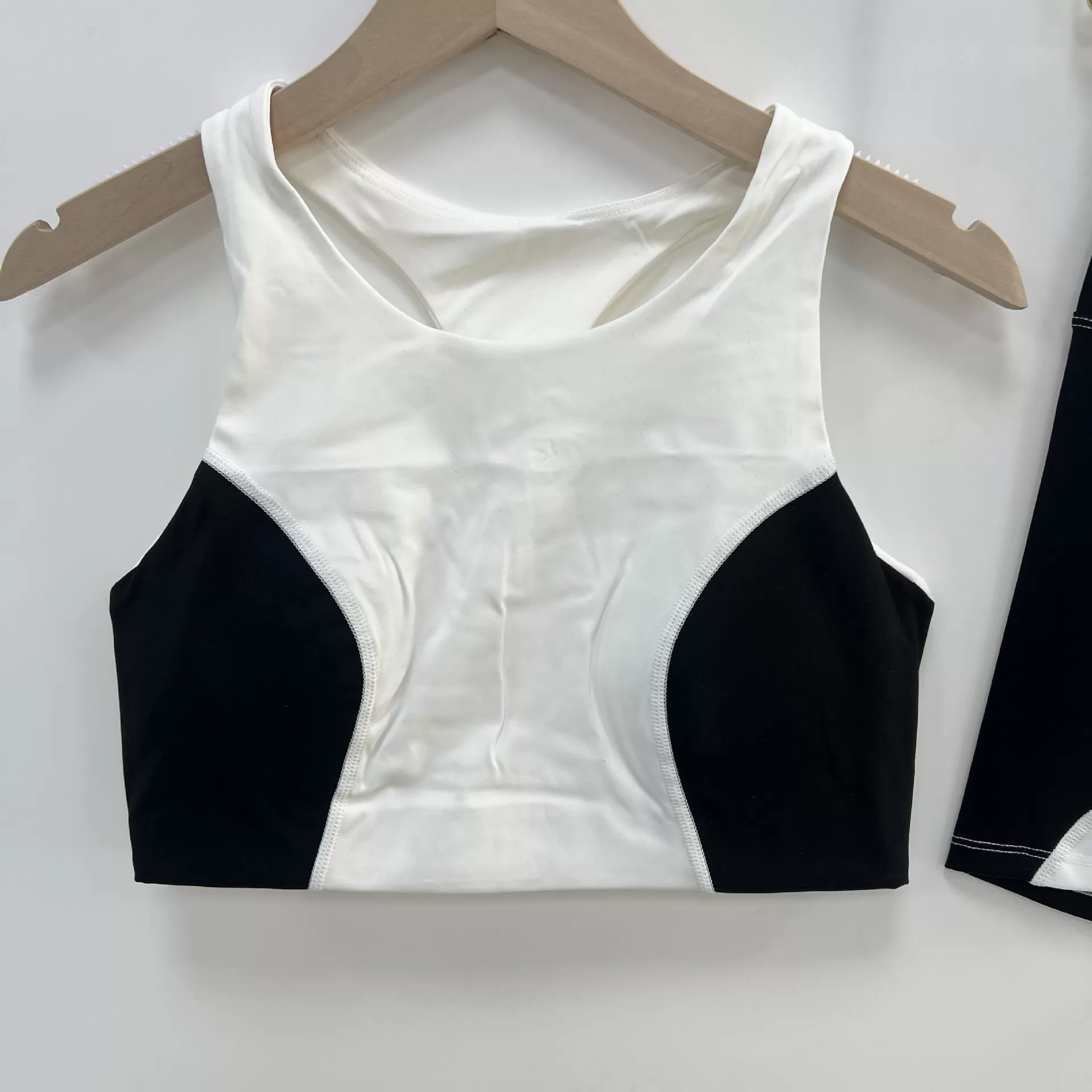 Conjunto de 3 piezas de sujetador deportivo para mujer, cintura alta, pantalones cortos de yoga, leggings, transpirable, elástico, para gimnasio, conjuntos de fitness FGB25127