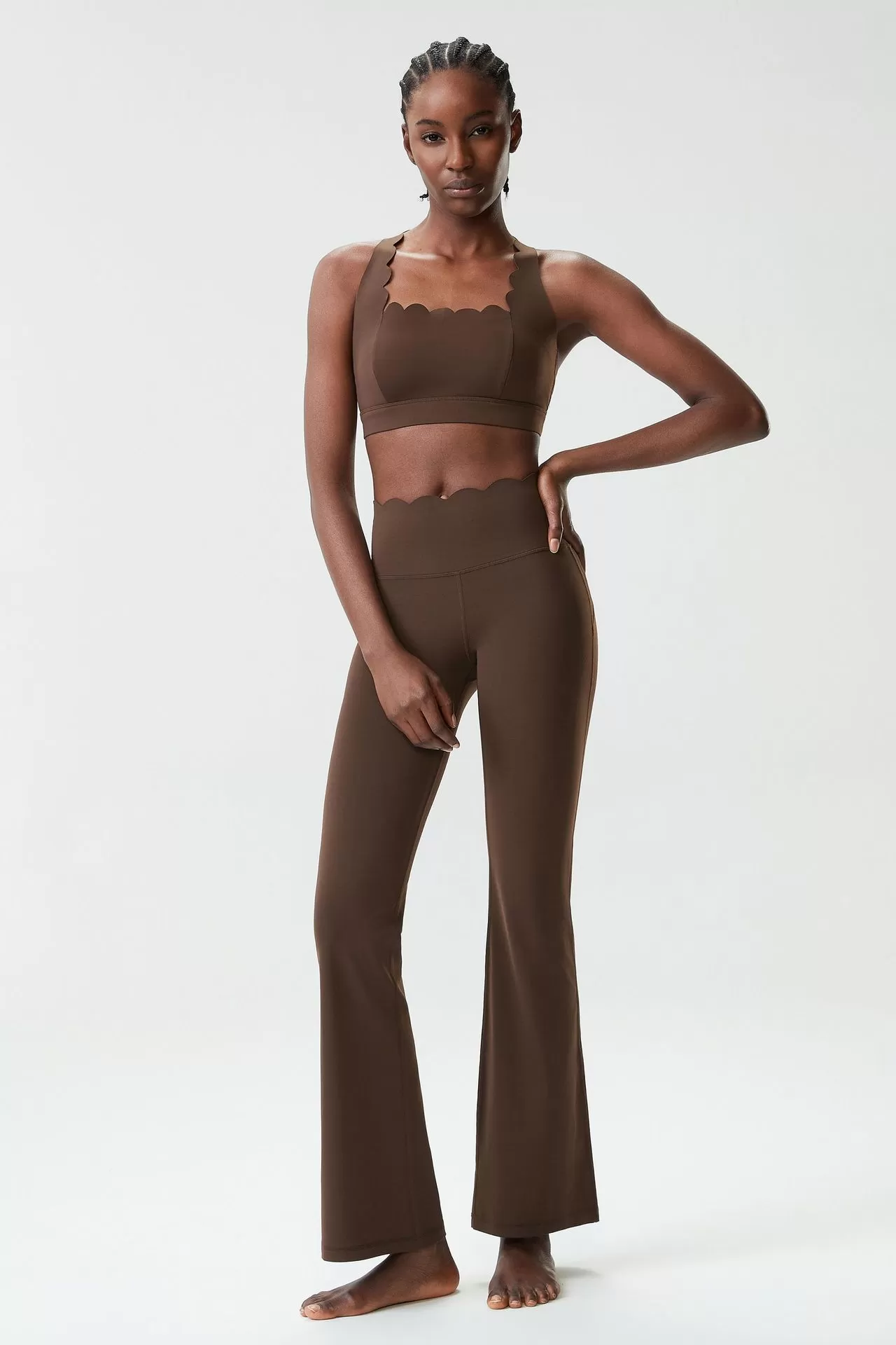 Sujetador y pantalón color café