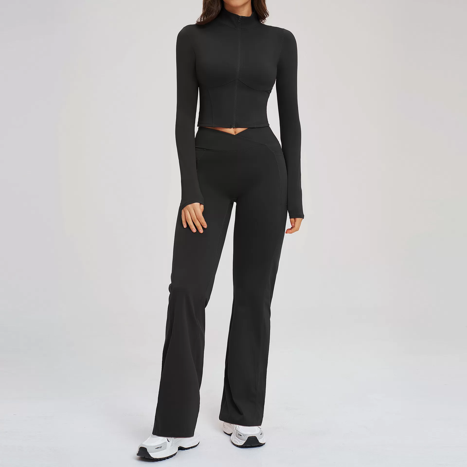 Chaquetas y pantalones negros