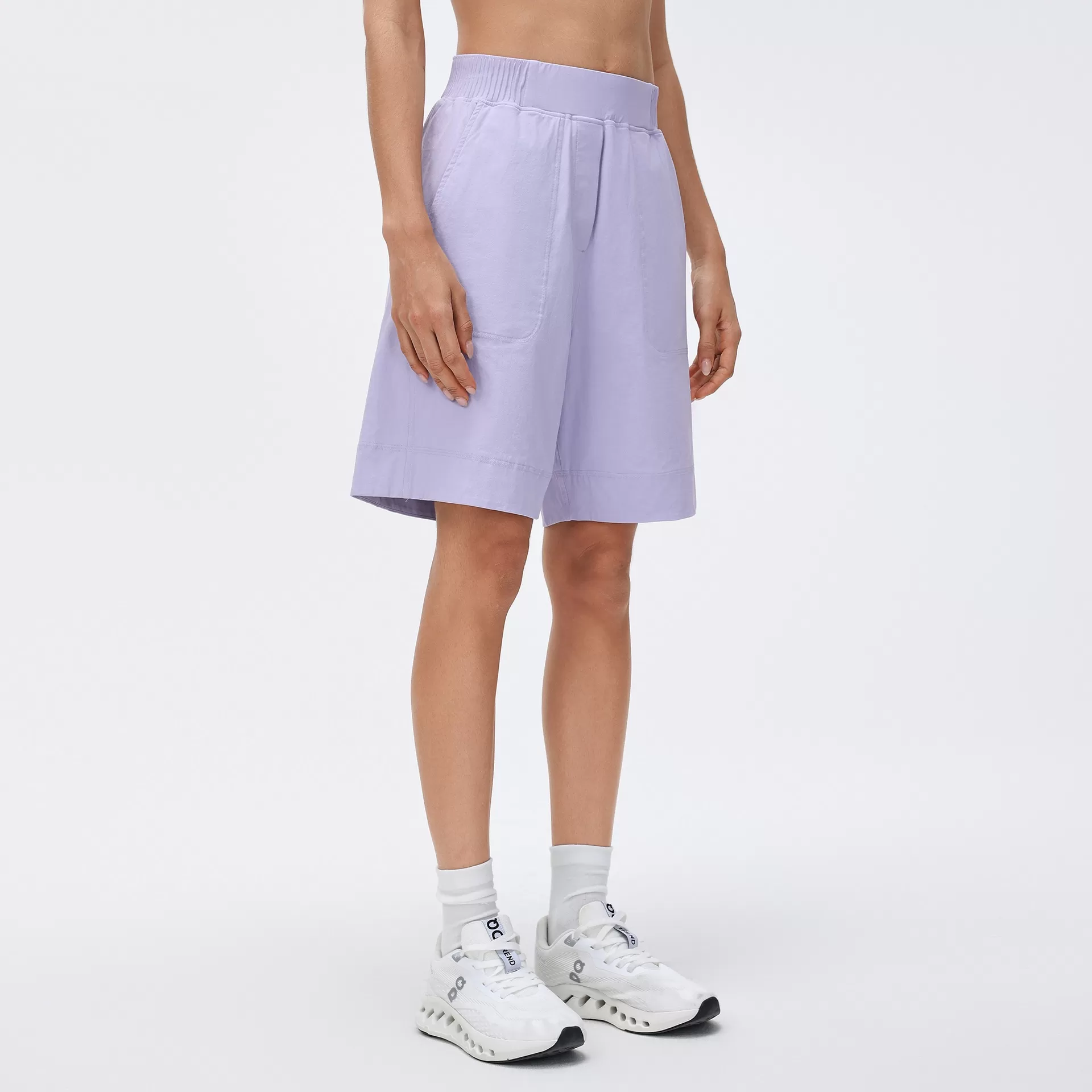 pantalones cortos morados