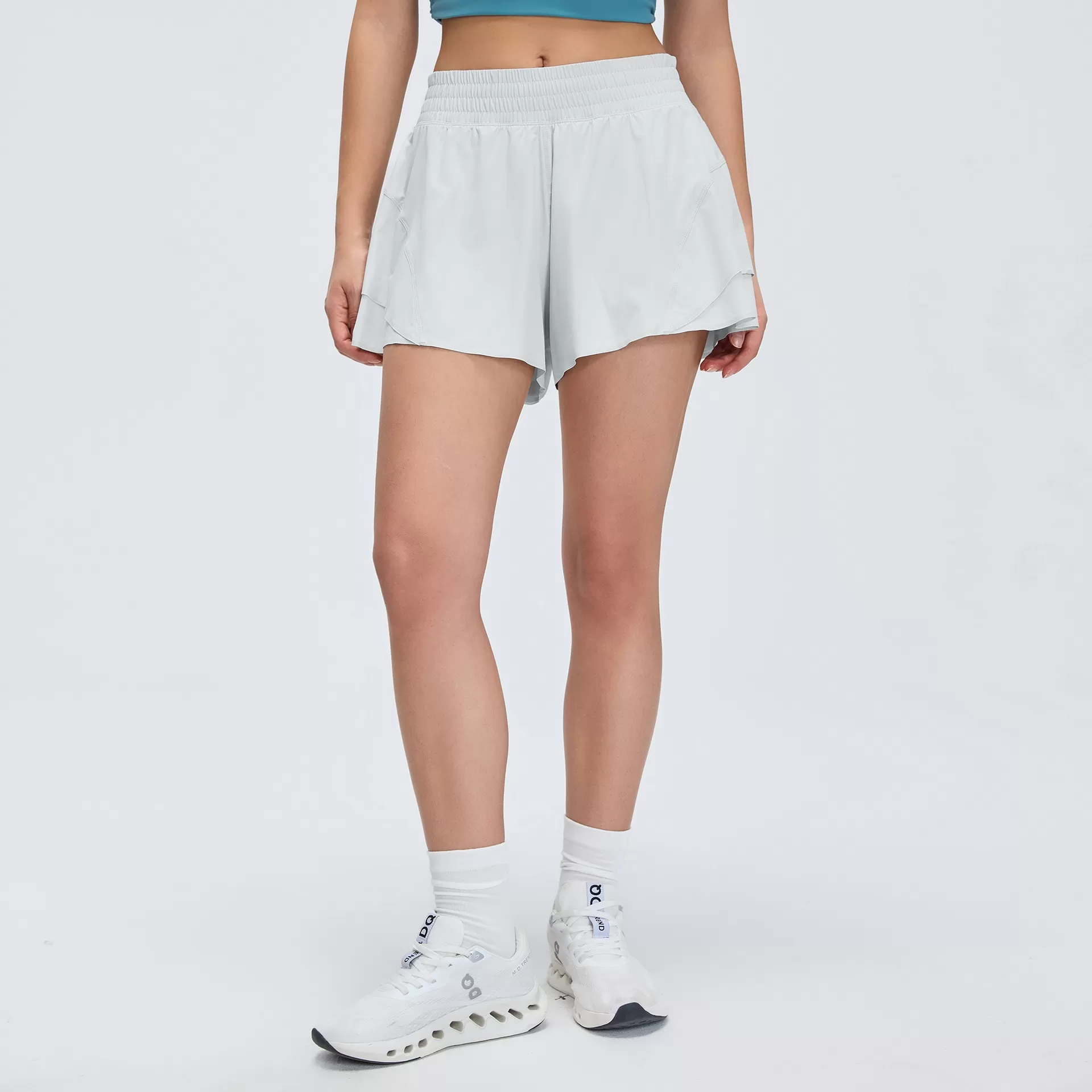 pantalones cortos gris claro