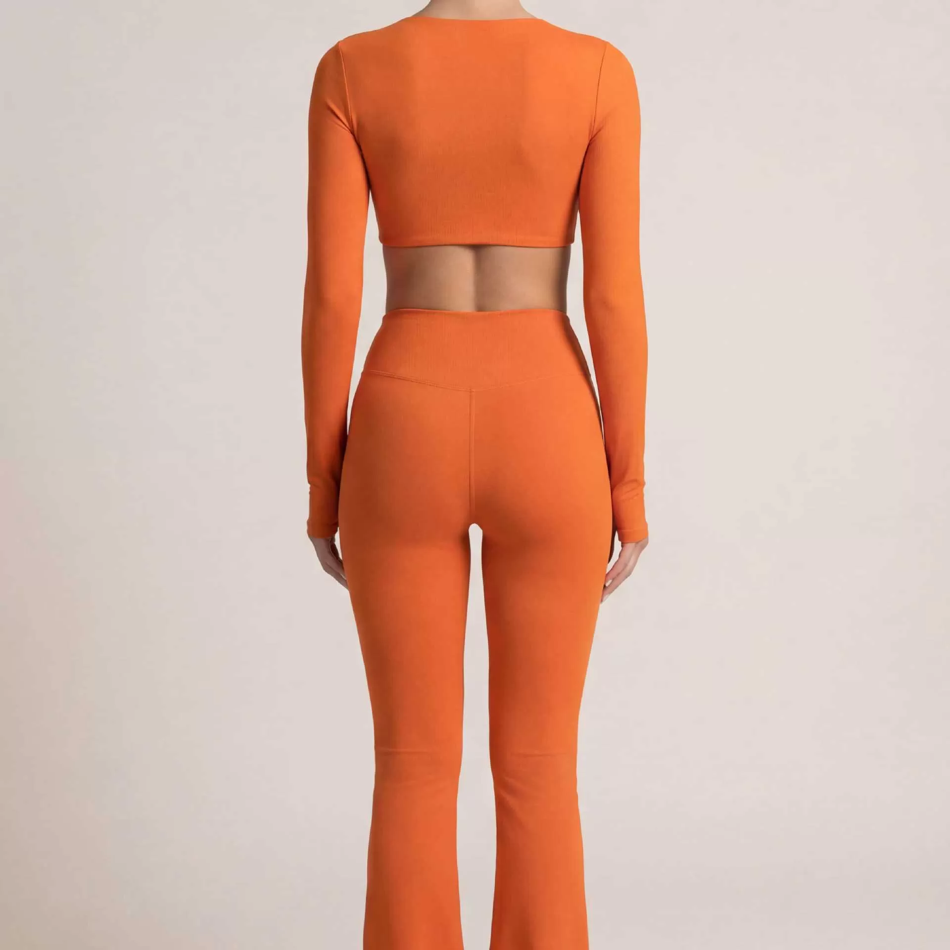 Conjunto de dos piezas de ropa deportiva de yoga, camisetas de manga larga y pantalones, chándales de gimnasio, pantalones de entrenamiento, sujetadores de yoga, ropa interior para mujer FGB8836