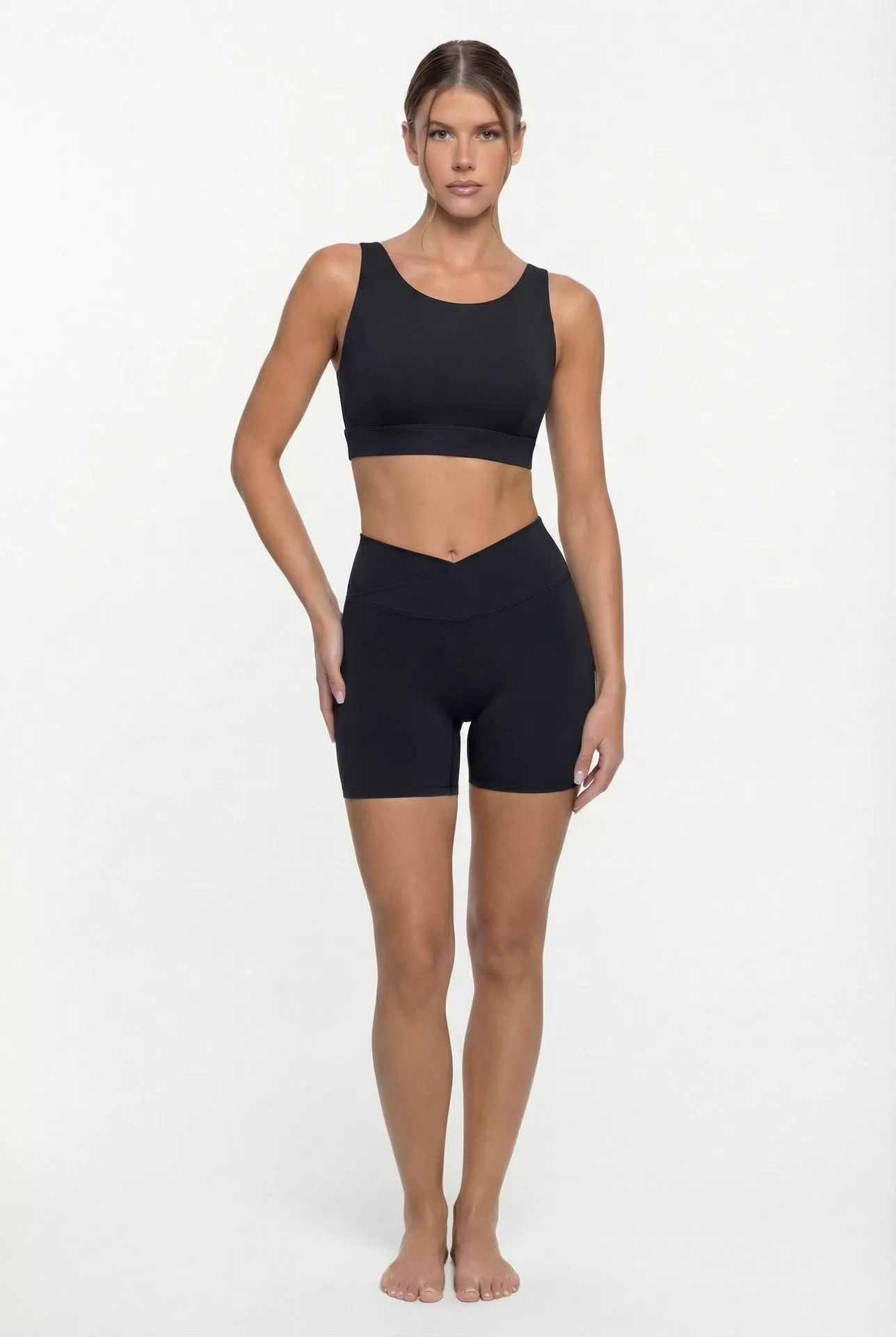 Camisetas y pantalones cortos negros