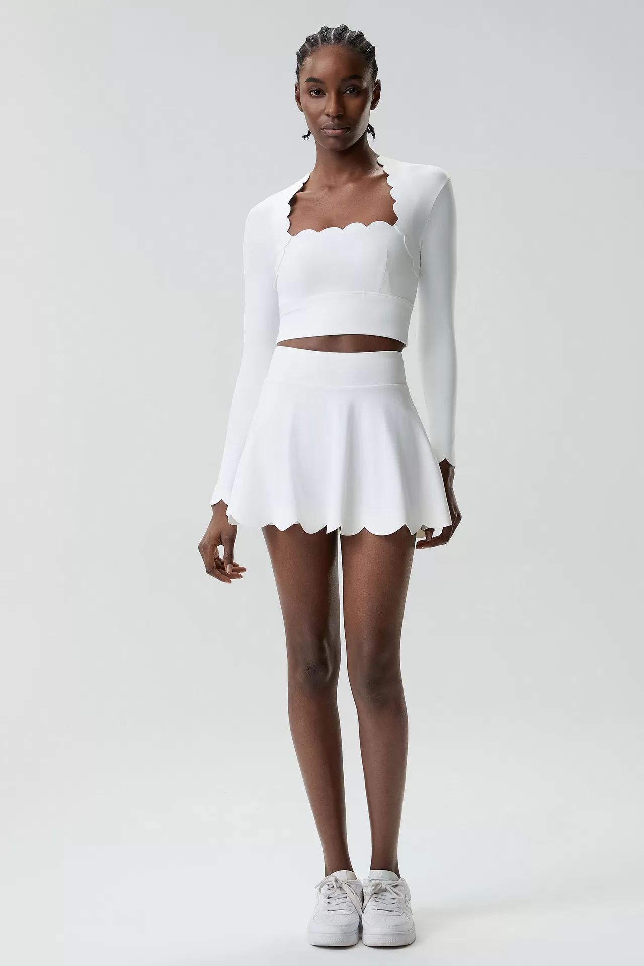 Mangas largas color blanco roto - 2 + faldas