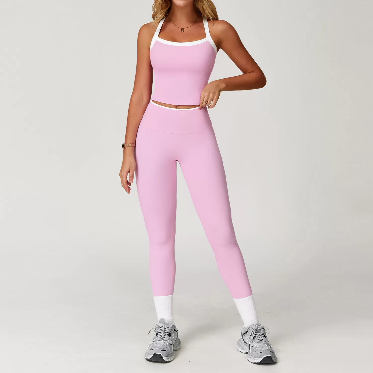Conjunto de camiseta y leggings rosa bebé