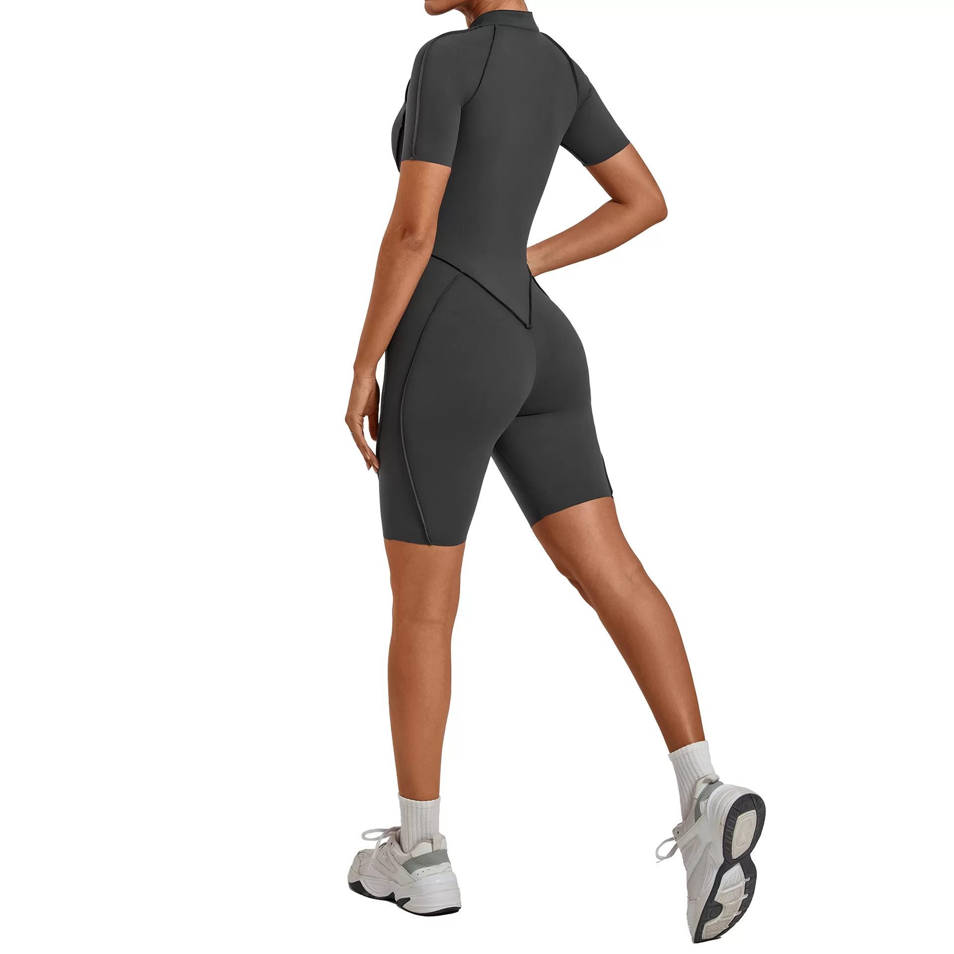 Mono deportivo de una pieza para mujer con media cremallera y manga corta, ideal para yoga y fitness (FGB2630)