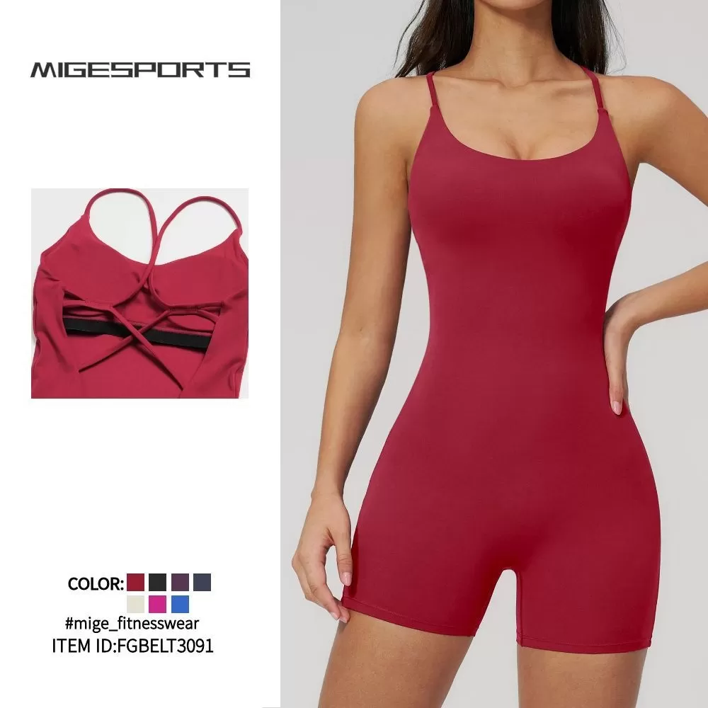 Conjunto de mono de yoga para mujer, body sin espalda con shorts, ropa deportiva para gimnasio y entrenamiento FGBFLT3091