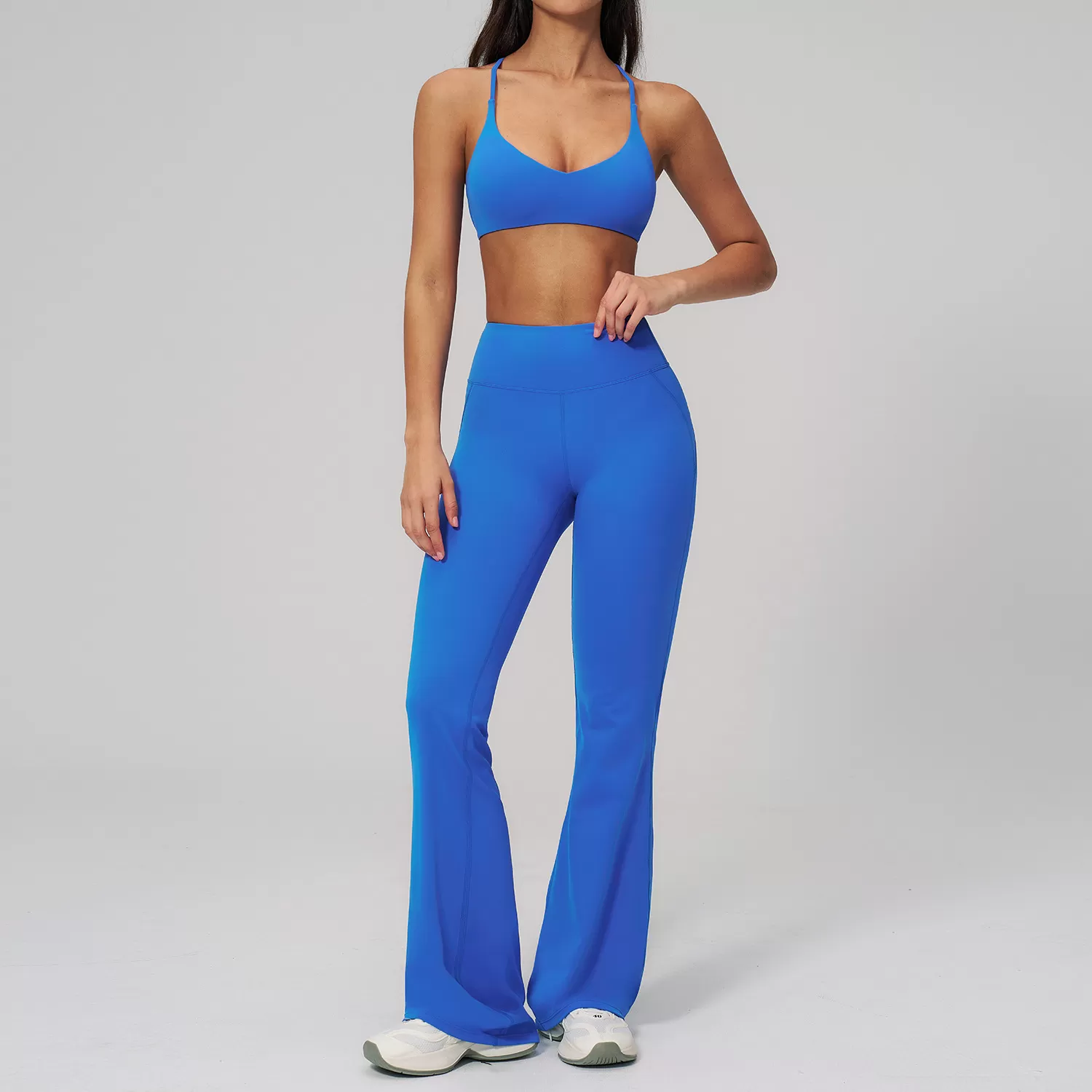Nuevo conjunto de ropa de gimnasio para mujer de 3 piezas: pantalones acampanados y top tipo sujetador. Conjunto de entrenamiento para gimnasio y fitness FGBTZ3091