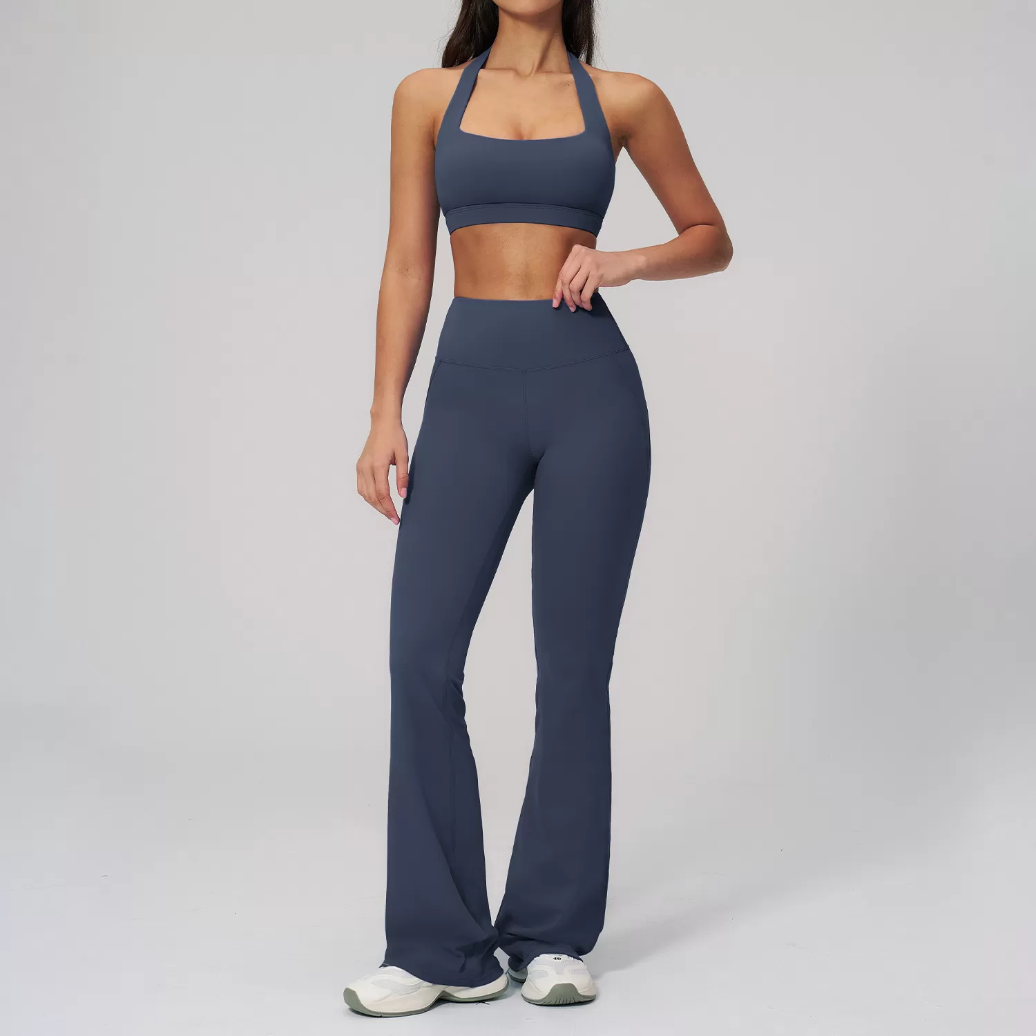 Nuevo conjunto de ropa de gimnasio para mujer de 3 piezas: pantalones acampanados y top tipo sujetador. Conjunto de entrenamiento para gimnasio y fitness FGBTZ3091