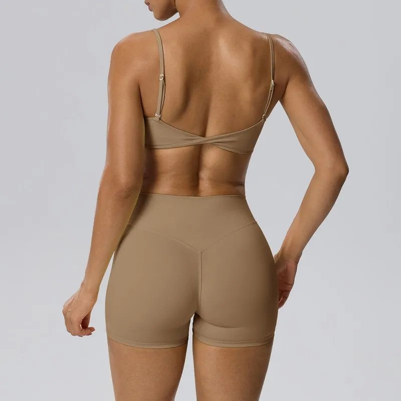 Conjunto de sujetador y shorts para el desierto