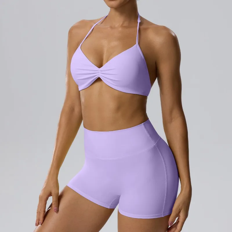 Conjunto de sujetador y shorts violeta