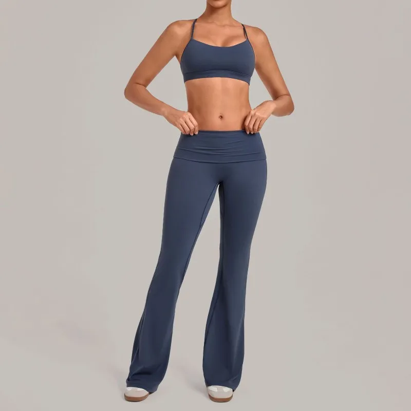 Sujetador azul marino + pantalones acampanados