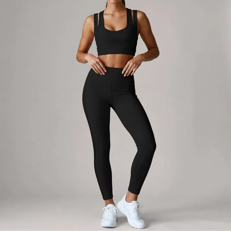 Sujetador y leggings negros