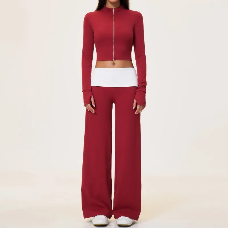 Chaquetas y pantalones rojos