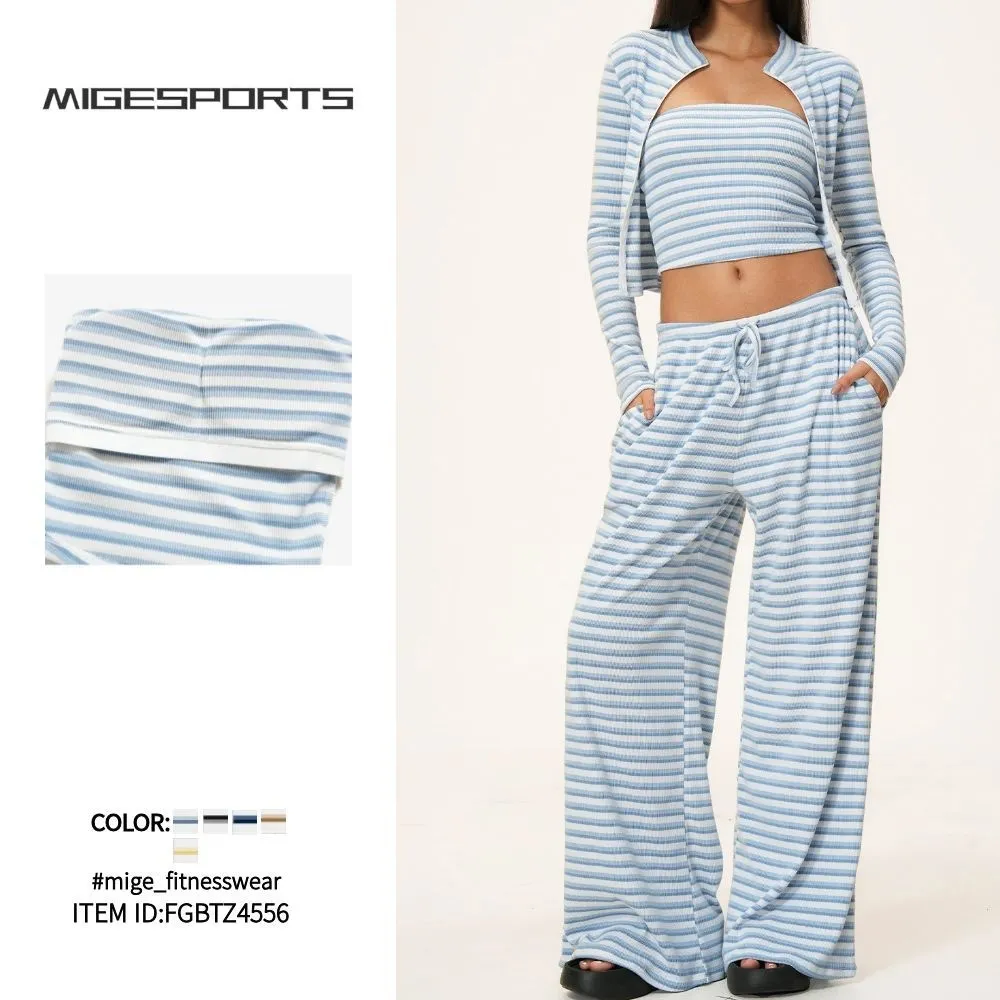 Conjunto de fitness para mujer de 4 piezas para yoga y entrenamiento, a rayas y en colores en contraste (FGBTZ4556)