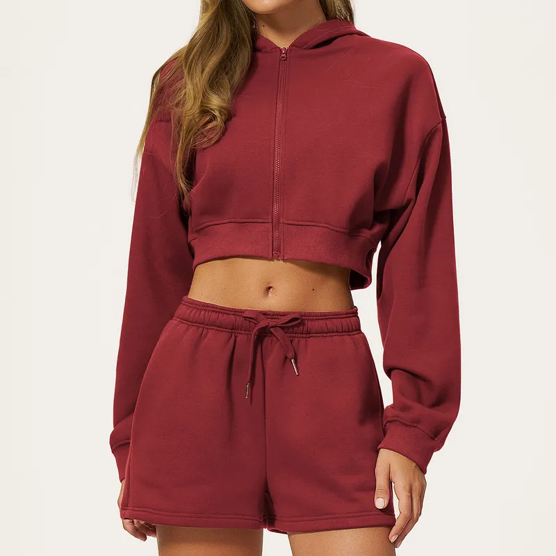 Sudadera corta con capucha y cremallera completa (estampado de cerezas) + pantalones cortos casuales