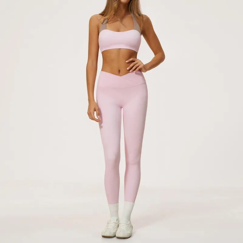Conjunto de sujetador halter y leggings rosa bebé