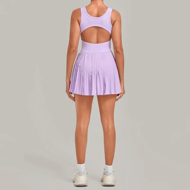Vestido de tenis de una pieza para mujer: espalda descubierta, cuello cuadrado, falda plisada, shorts integrados, copas acolchadas y tejido de secado rápido (modelo FGBQS21151)