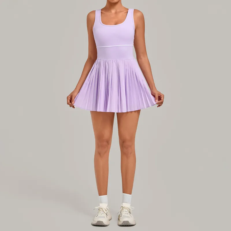 Vestido de tenis de una pieza para mujer: espalda descubierta, cuello cuadrado, falda plisada, shorts integrados, copas acolchadas y tejido de secado rápido (modelo FGBQS21151)