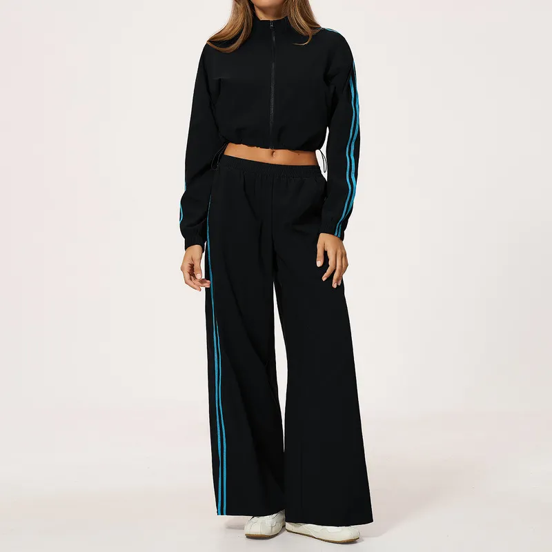Chaquetas y pantalones negros