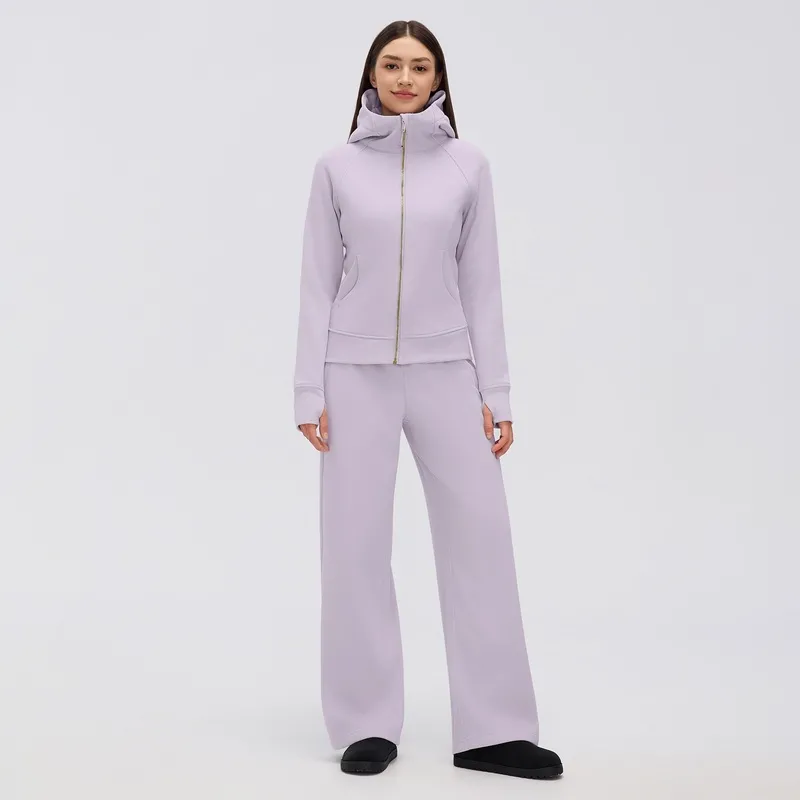 Chaquetas y pantalones color lavanda