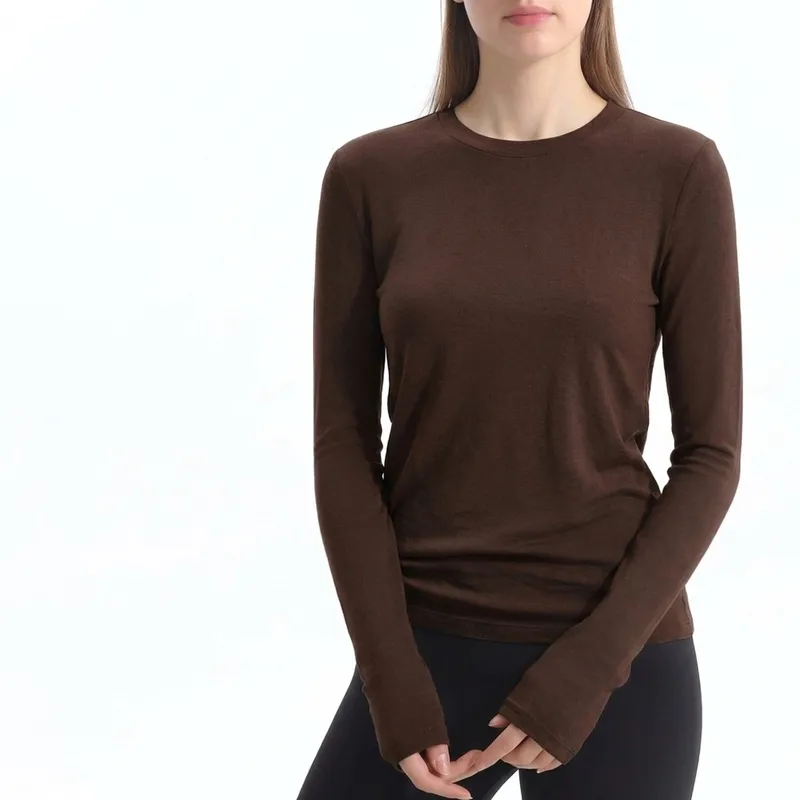 Top de manga larga con acabado cepillado, cuello redondo y corte entallado para gimnasio y running (FGBCX62031)