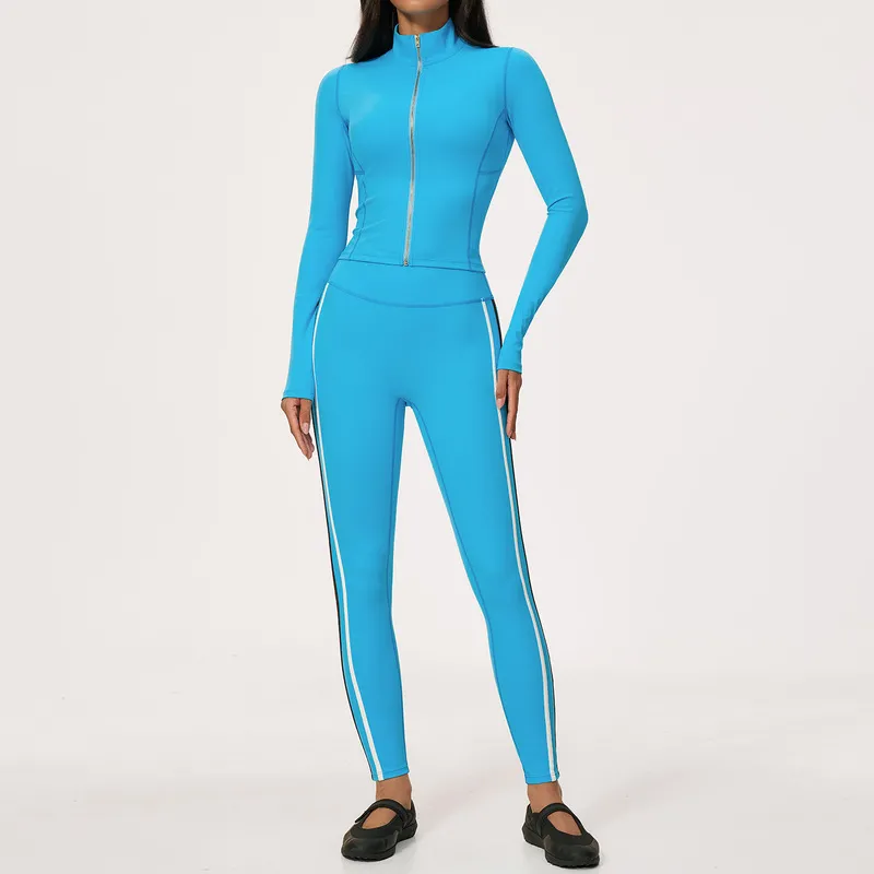Chaquetas azules + leggings