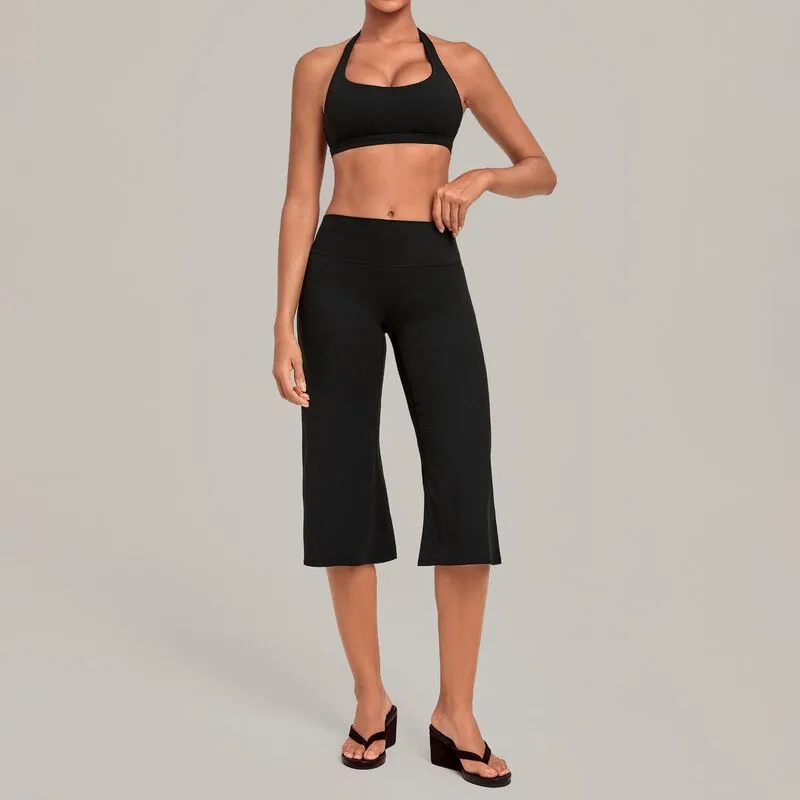 Sujetador negro + pantalones de largo 3/4