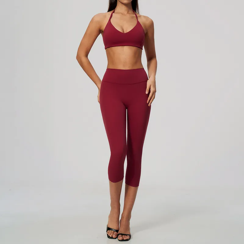 Sujetador con estampado de cerezas + leggings de largo 3/4