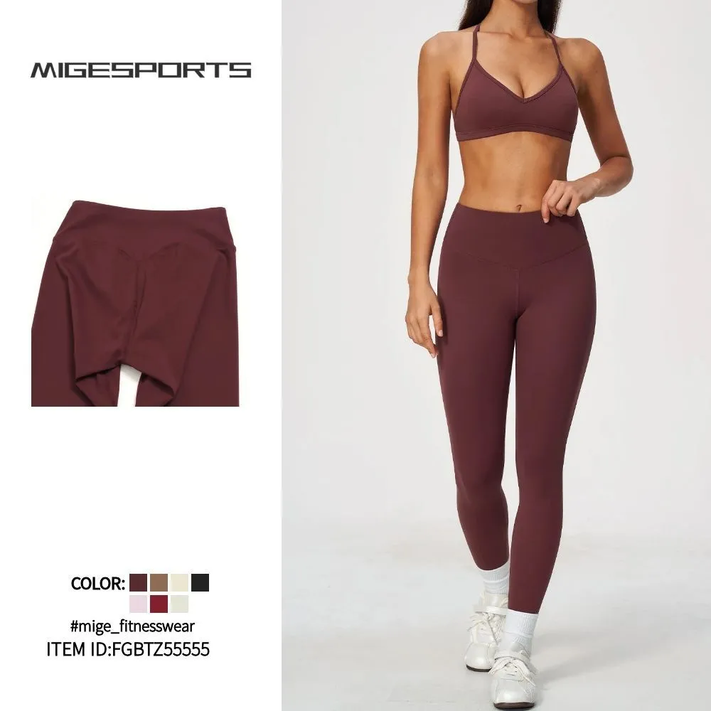 Conjunto de yoga para mujer, de tejido suave y cepillado; conjunto ajustado para correr, ropa de fitness, indumentaria para gimnasio (venta al por mayor) - FGBTZ5555