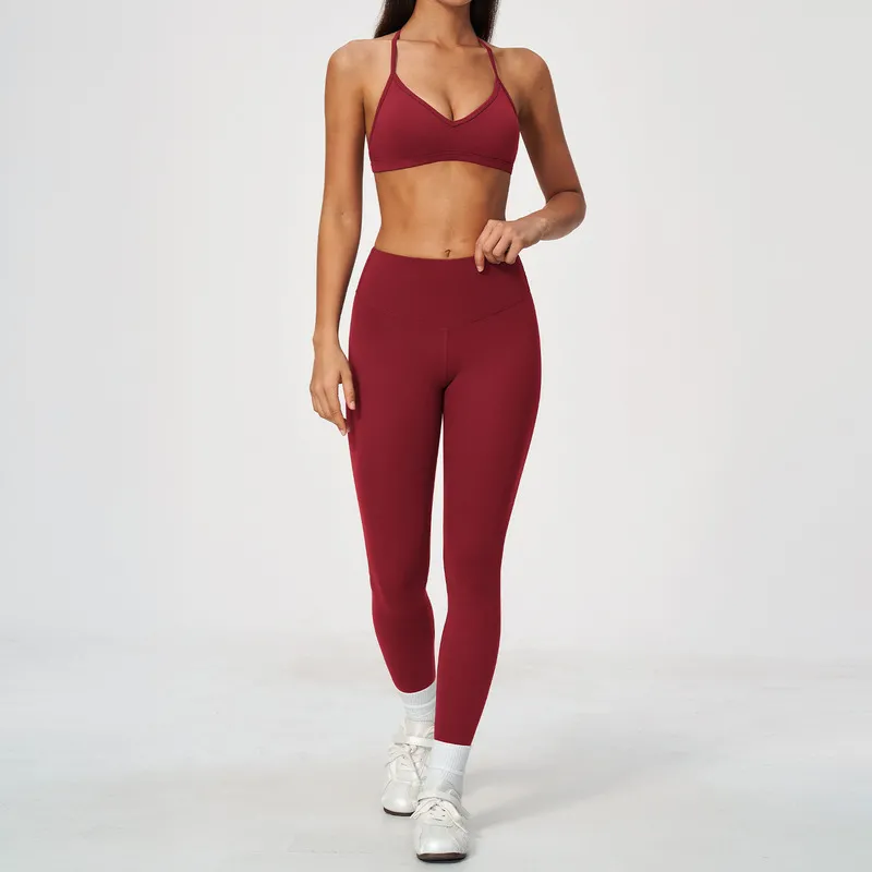 Conjunto de yoga para mujer, de tejido suave y cepillado; conjunto ajustado para correr, ropa de fitness, indumentaria para gimnasio (venta al por mayor) - FGBTZ5555
